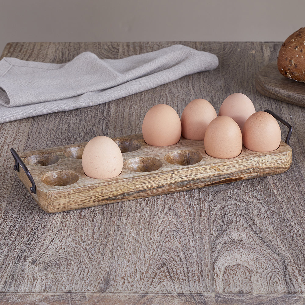 Anda Mango Wood Egg Holder