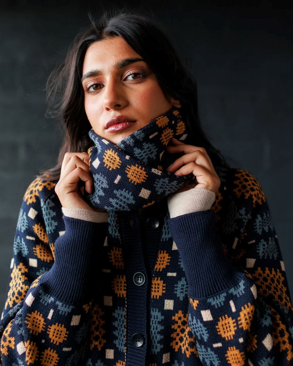 Carthen Cotton Neck Wrap | New Moon