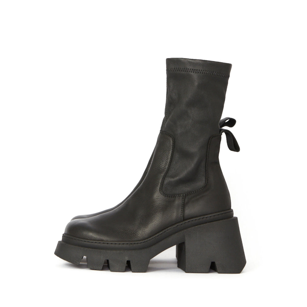 Lofina Boots