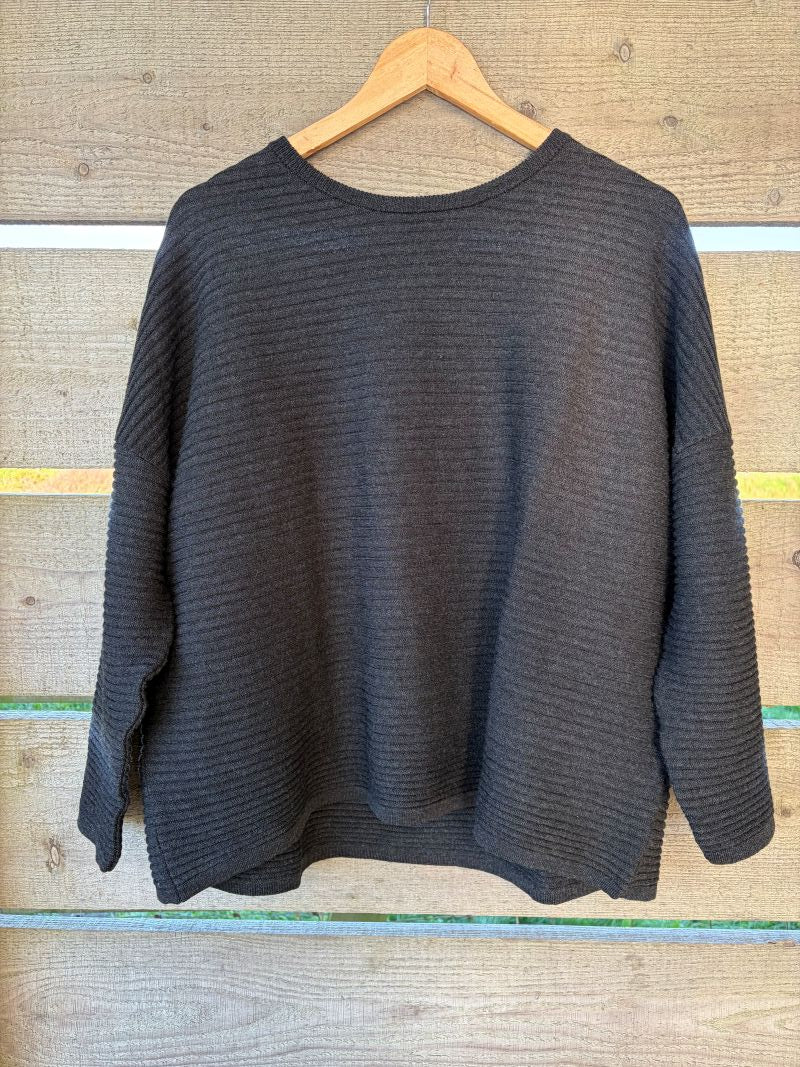 Muse Wear Ebba Jumper | Coal