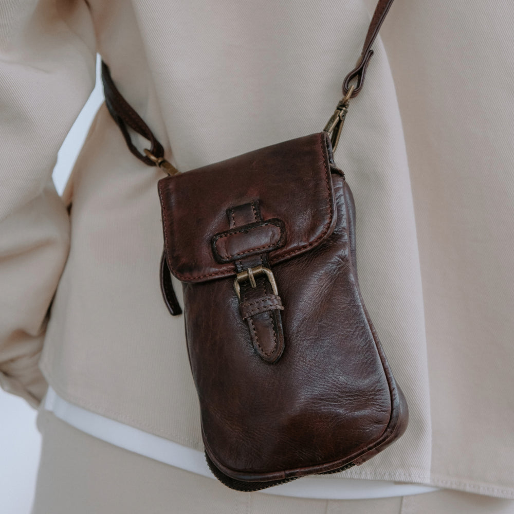 Nansi Leather Phone Bag | Brown