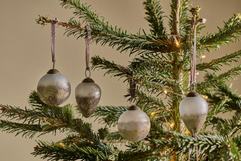 Ngolo Bauble
