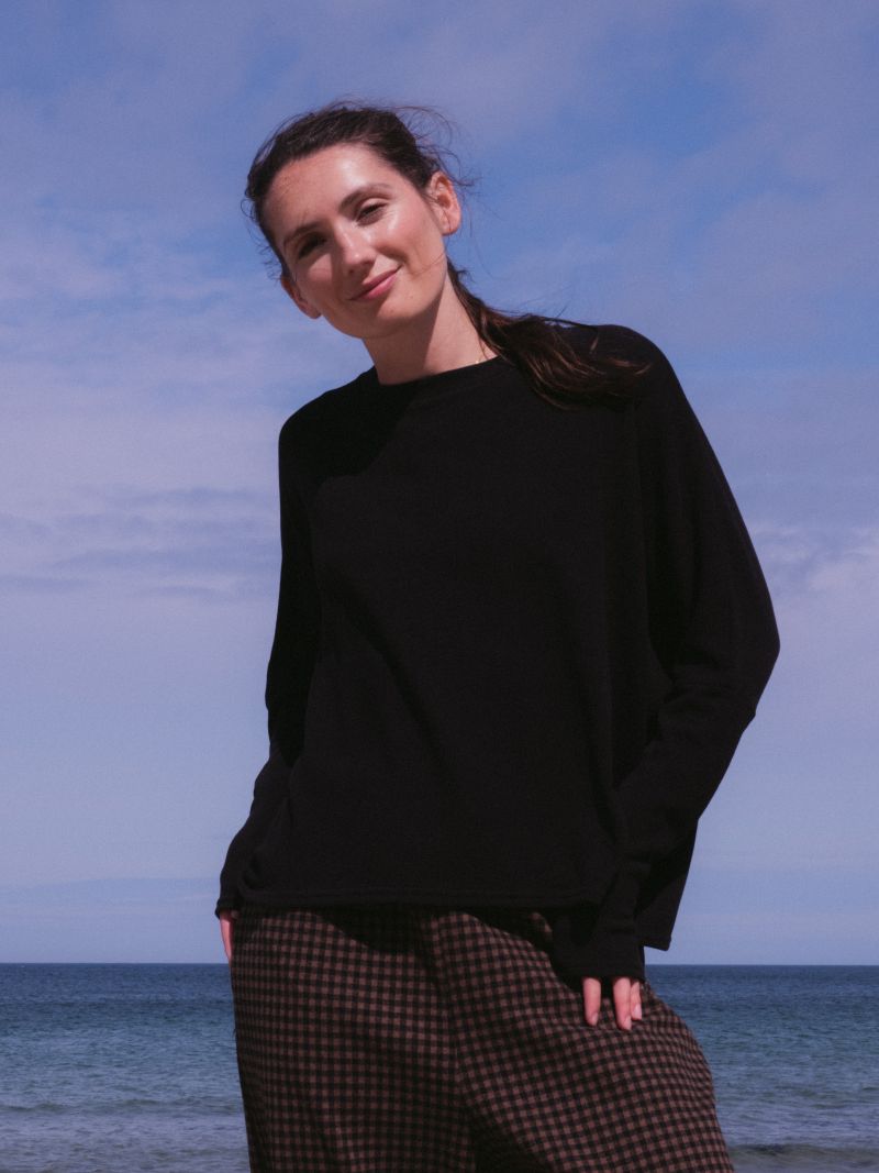 Neirami Sweater | Black