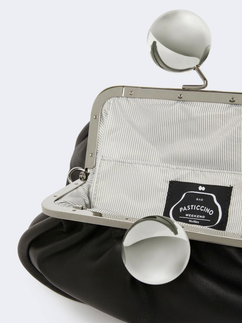 Weekend Max Mara Pasticcino Bag | Black