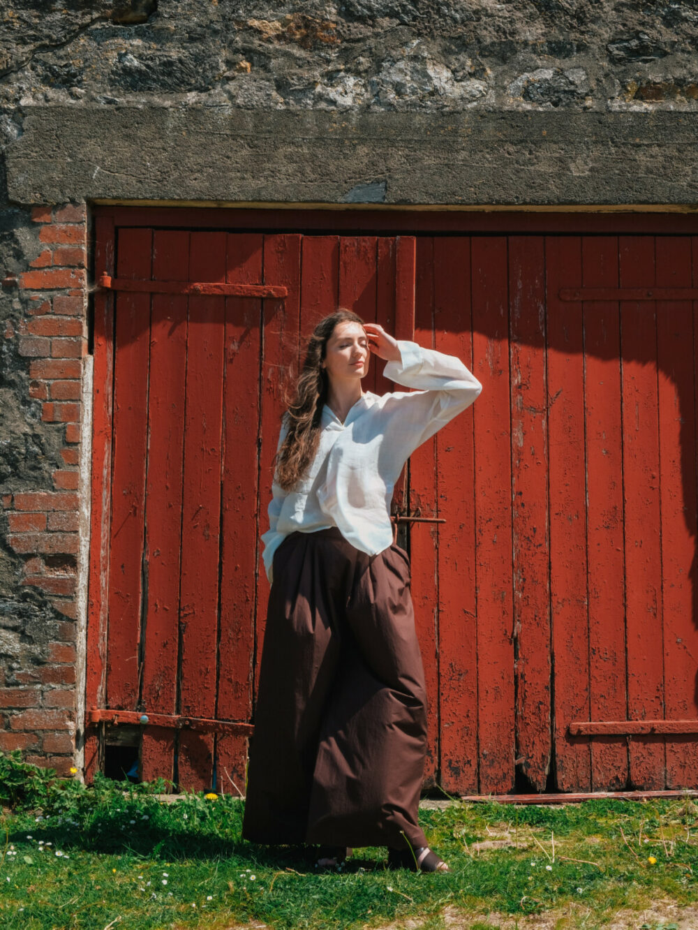 Neirami Pleated Trouser