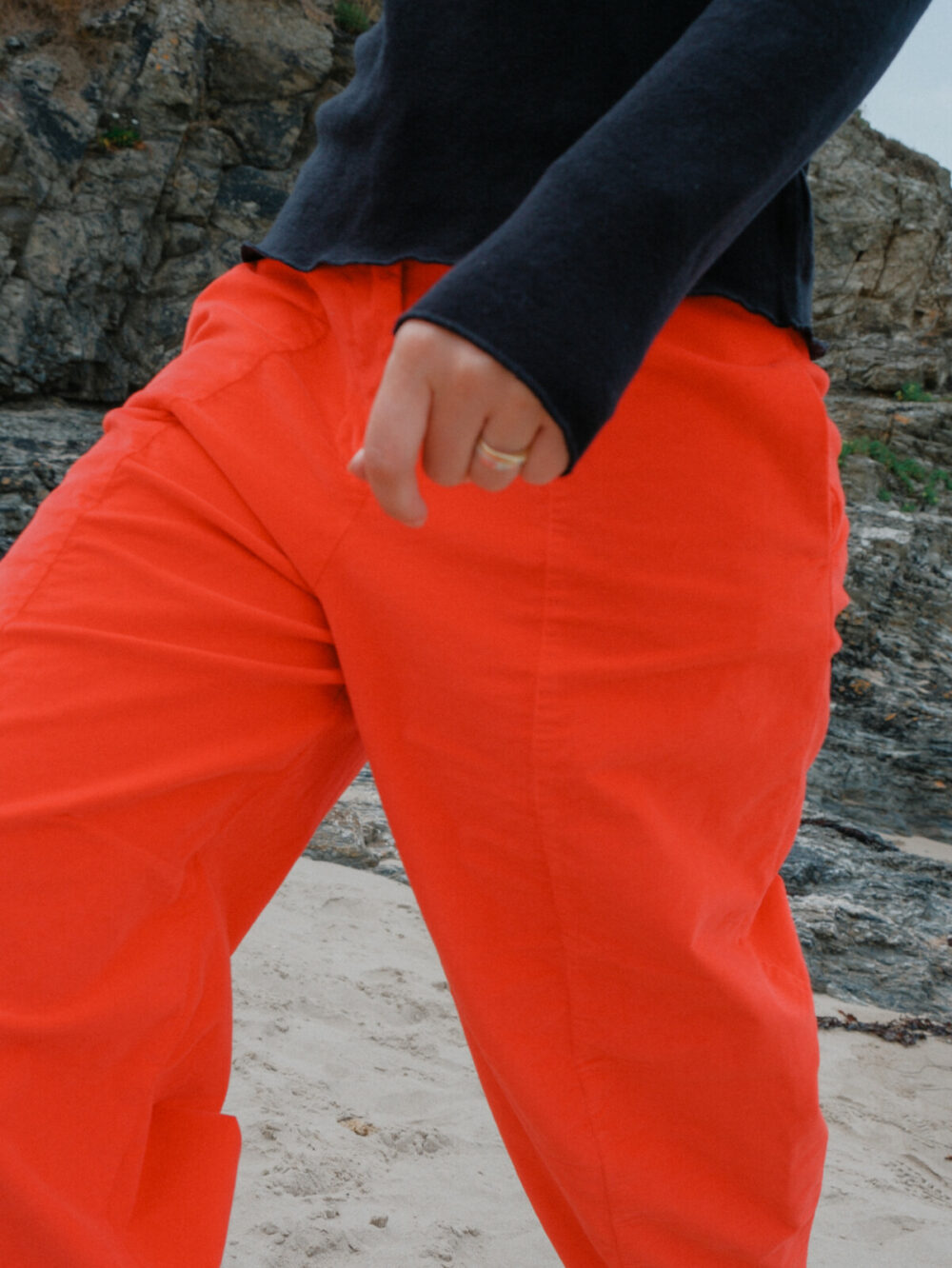 Neirami Regular Sweater | Black - Image 2